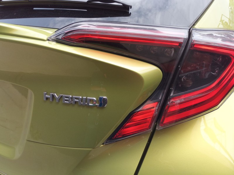 Recambio de piloto trasero derecho interior para toyota c-hr (_x1_) 1.8 hybrid (zyx10_, zyx11_) referencia OEM IAM   
