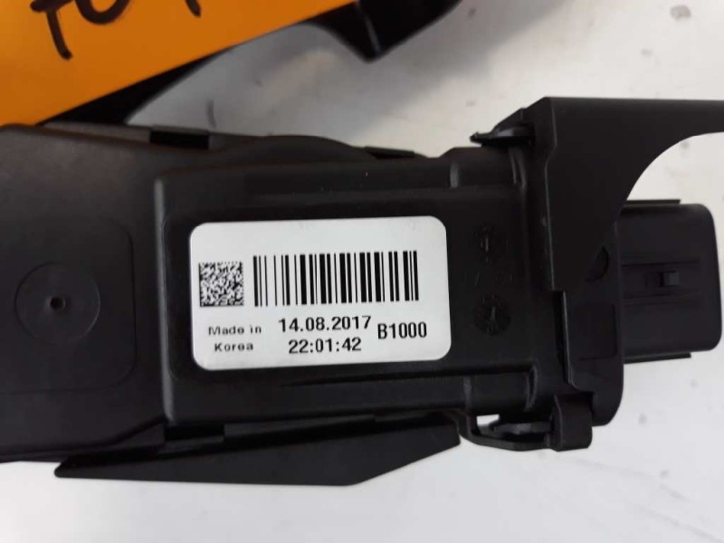 Recambio de potenciometro pedal para kia sportage x-tech 2wd referencia OEM IAM 32414400  