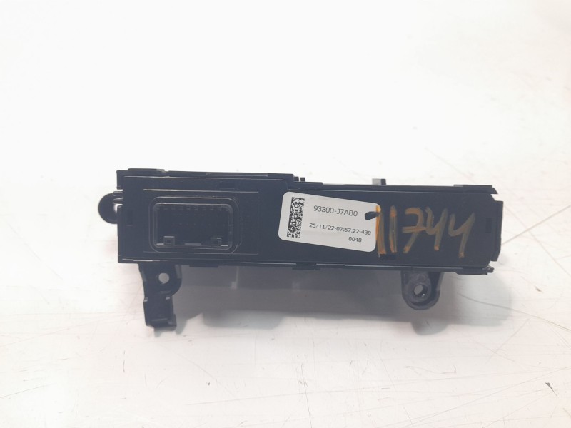 Recambio de mando multifuncion para kia ceed concept referencia OEM IAM 93300J7AB0  