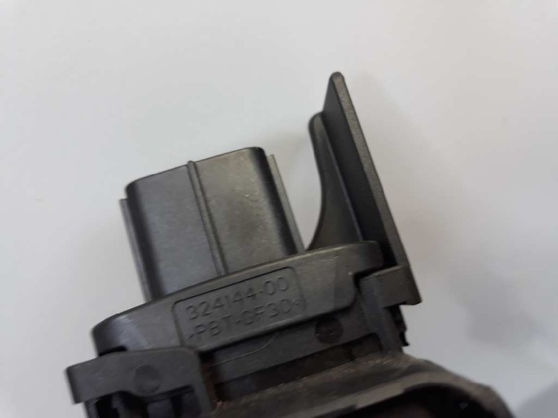 Recambio de potenciometro pedal para kia sportage x-tech 2wd referencia OEM IAM 32414400  