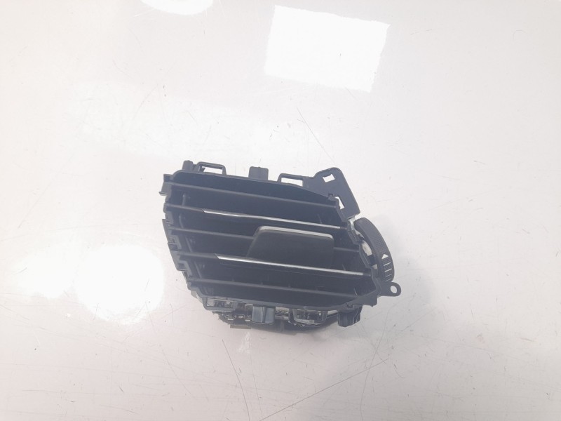 Recambio de aireador izquierdo para ford focus st-line referencia OEM IAM JX7B19C696C  