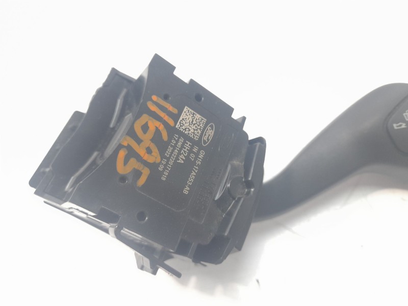 Recambio de mando limpia para ford focus st-line referencia OEM IAM GN1517A553AB  