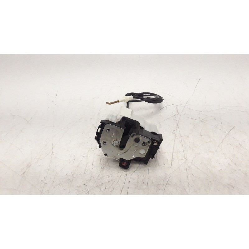 Recambio de cerradura puerta delantera izquierda para fiat nuova 500 (150) 1.2 cat referencia OEM IAM 52191863  