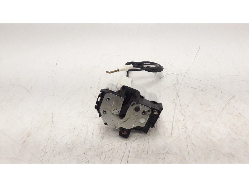 Recambio de cerradura puerta delantera izquierda para fiat nuova 500 (150) 1.2 cat referencia OEM IAM 52191863  