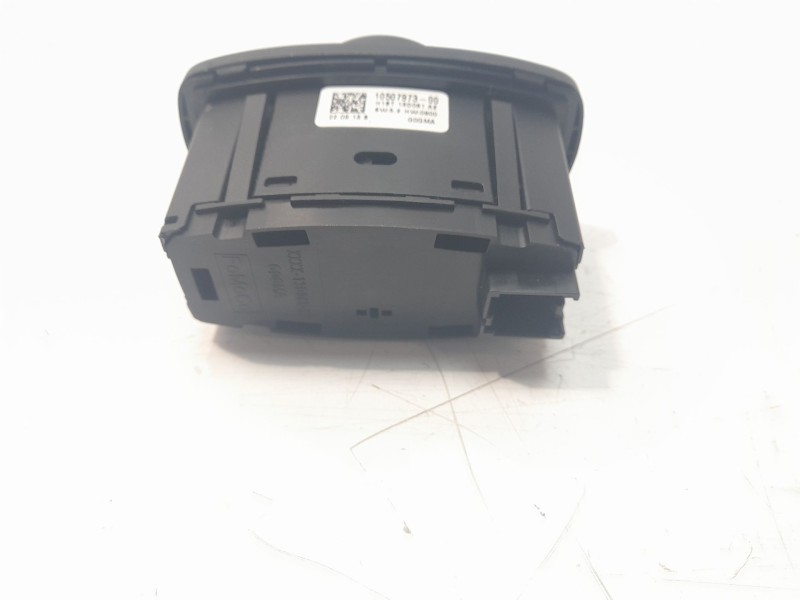 Recambio de mando luces para ford focus st-line referencia OEM IAM 1050797300  