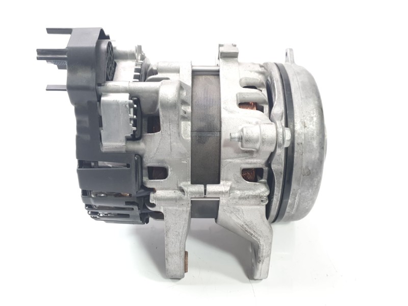 Recambio de alternador para renault captur ii techno referencia OEM IAM 2310A1749R ASF720151 
