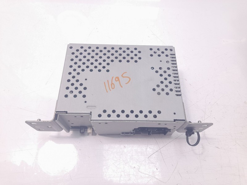 Recambio de sistema audio / radio cd para ford focus st-line referencia OEM IAM MX6T18K810LA  
