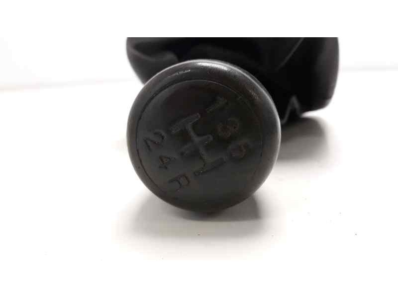 Recambio de pomo palanca cambio para fiat fiorino 1.3 16v jtd cat referencia OEM IAM   