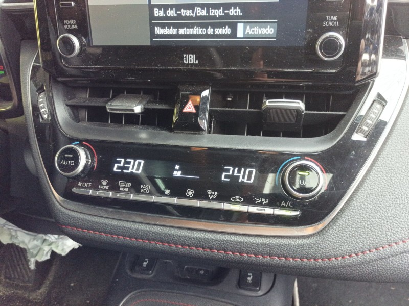 Recambio de mando climatizador para toyota corolla station wagon (_e21_) 2.0 hybrid (mzeh12) referencia OEM IAM   