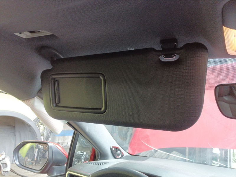 Recambio de parasol izquierdo para toyota corolla station wagon (_e21_) 2.0 hybrid (mzeh12) referencia OEM IAM   