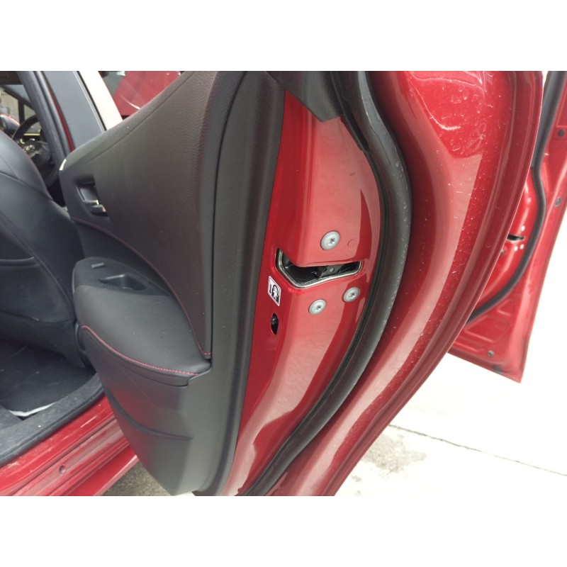 Recambio de cerradura puerta trasera derecha para toyota corolla station wagon (_e21_) 2.0 hybrid (mzeh12) referencia OEM IAM   