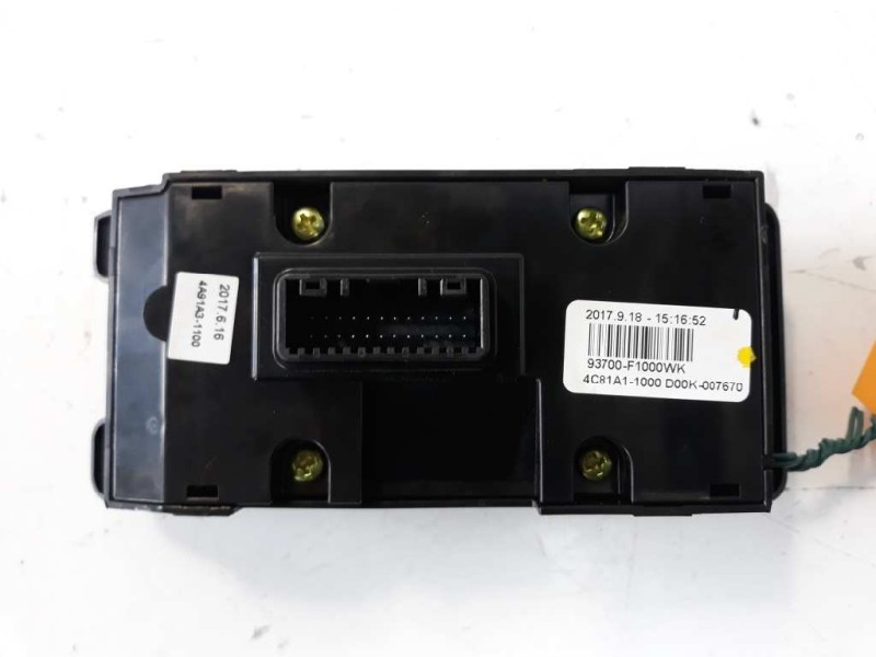 Recambio de interruptor para kia sportage x-tech 2wd referencia OEM IAM 93700F1000 4C81A11000 