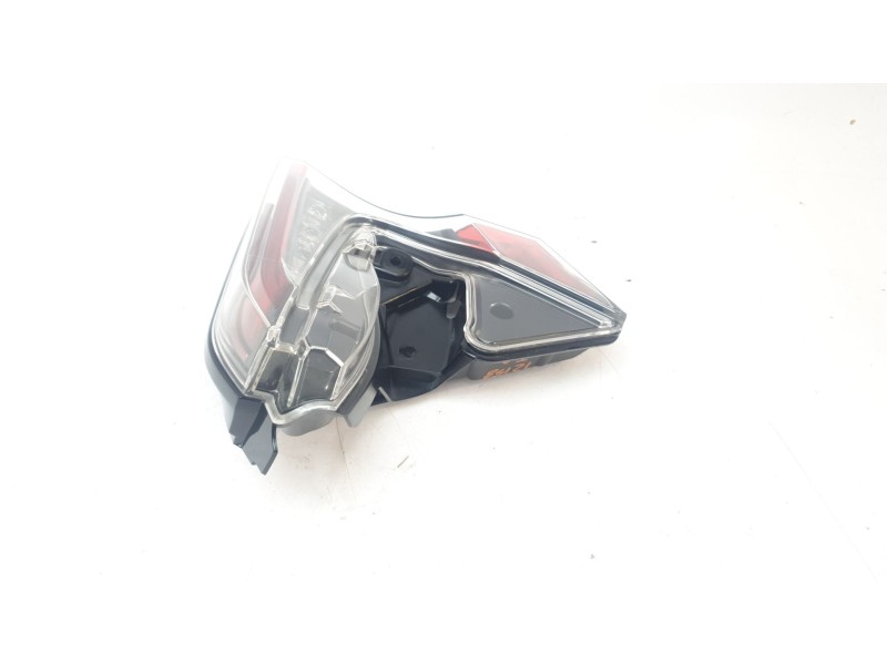 Recambio de piloto trasero derecho interior para toyota c-hr (_x1_) 1.8 hybrid (zyx10_, zyx11_) referencia OEM IAM 81580F4021  