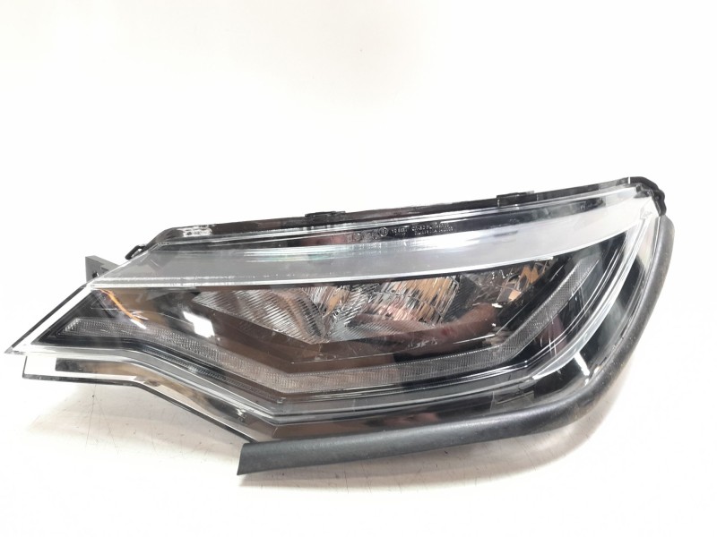 Recambio de faro izquierdo para aixam uv/51/af0a s9 referencia OEM IAM 800CR103  