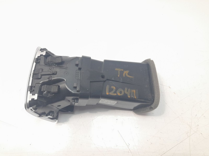 Recambio de rejilla aireadora para audi q3 (8ug) attraction quattro referencia OEM IAM 8U0819203A  