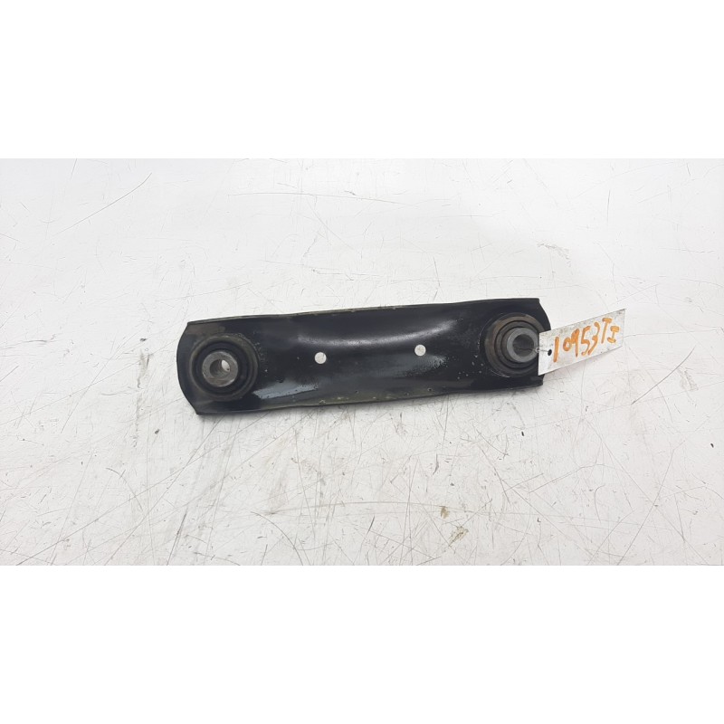 Recambio de brazo suspension inferior trasero izquierdo para opel insignia berlina 2.0 16v cdti referencia OEM IAM 423046  