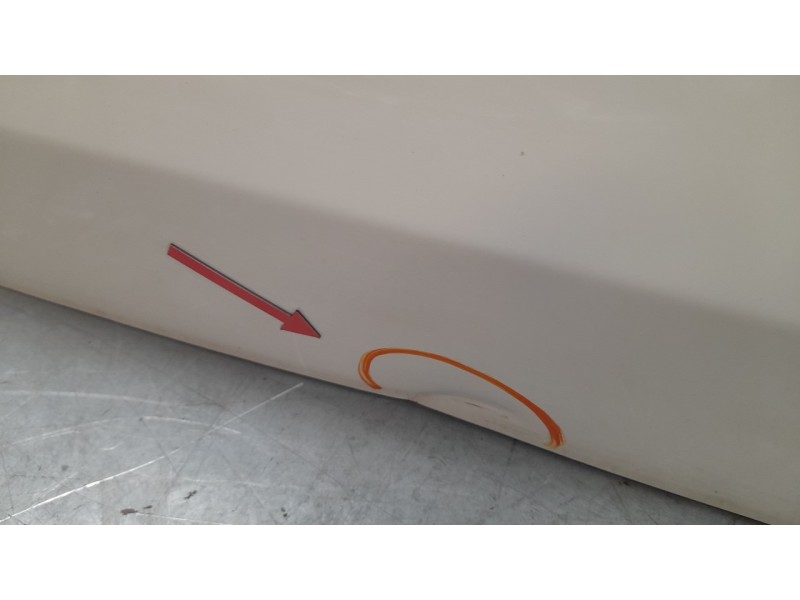 Recambio de puerta delantera derecha para ssangyong tivoli urban 4x2 referencia OEM IAM 6202135004  