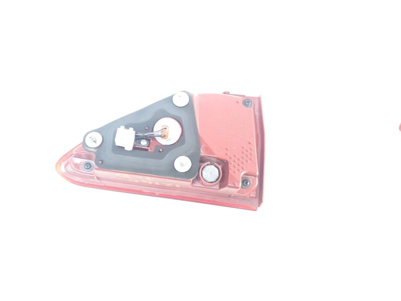 Recambio de piloto trasero derecho interior para kia stonic (yb) 1.2 cvvt referencia OEM IAM 92404H8400  