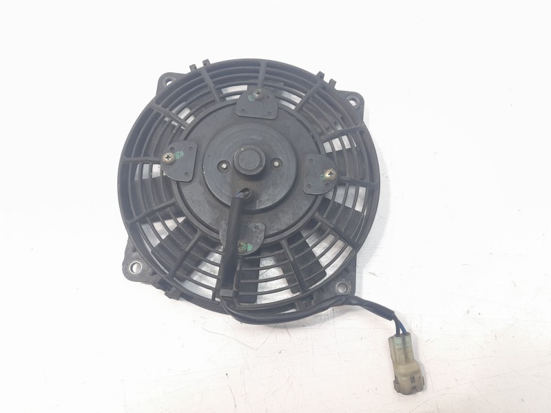 Recambio de electroventilador para kymco ak550 referencia OEM IAM 19005LDB5E000  