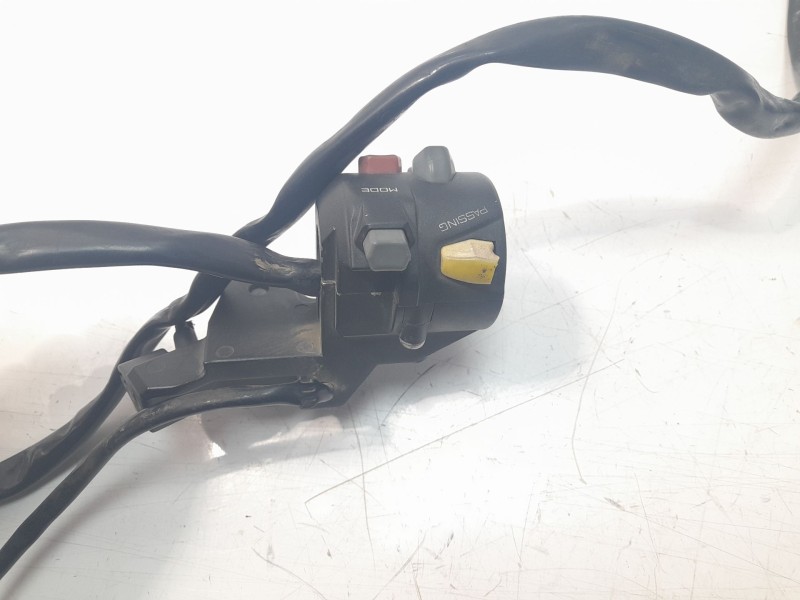 Recambio de piña luces izquierda para kymco ak550 referencia OEM IAM 3520ALGC6E00  