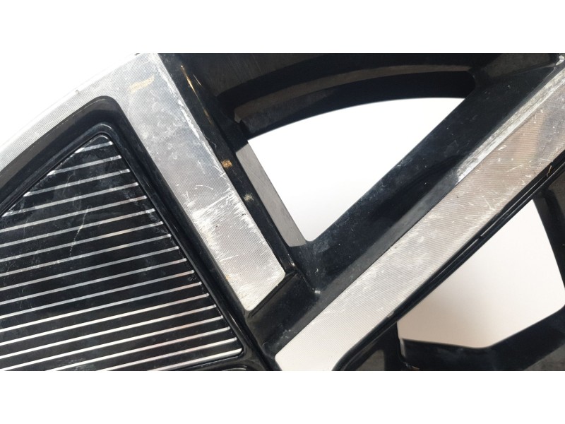 Recambio de llanta para byd atto 3 ev referencia OEM IAM SC2E3101010D  