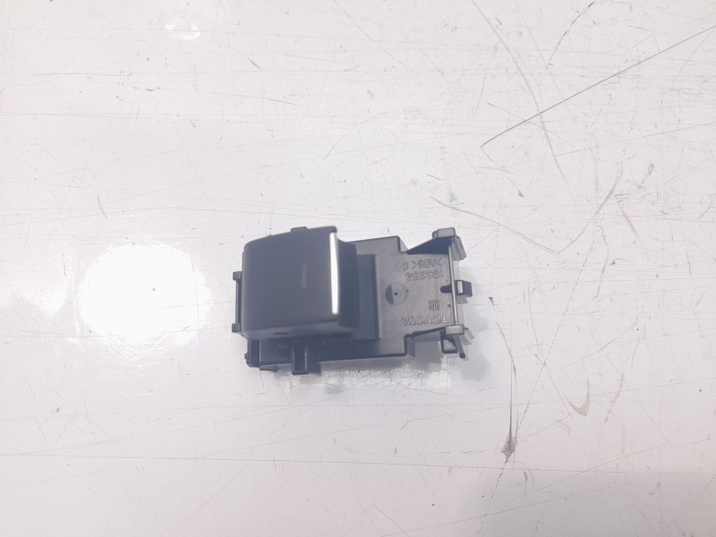 Recambio de mando elevalunas trasero derecho para toyota corolla station wagon (_e21_) 2.0 hybrid (mzeh12) referencia OEM IAM 19