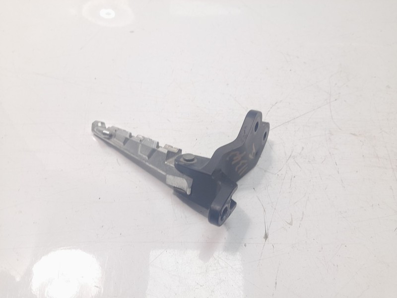 Recambio de estribo lateral para kymco ak550 referencia OEM IAM 50720ACH6900HJA  