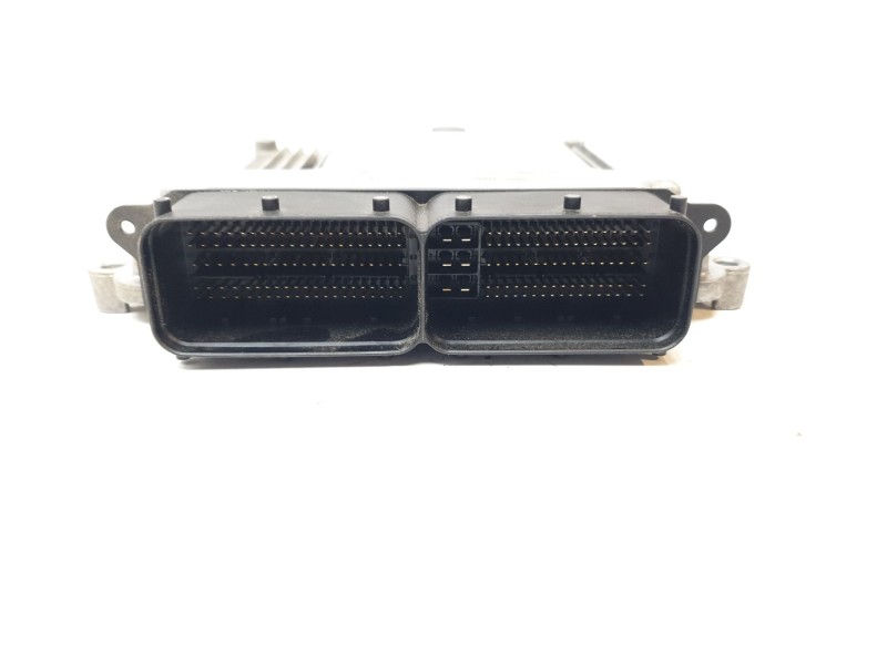 Recambio de centralita motor uce para land rover discovery sport pure referencia OEM IAM HX7312C520FFB 0281033584 