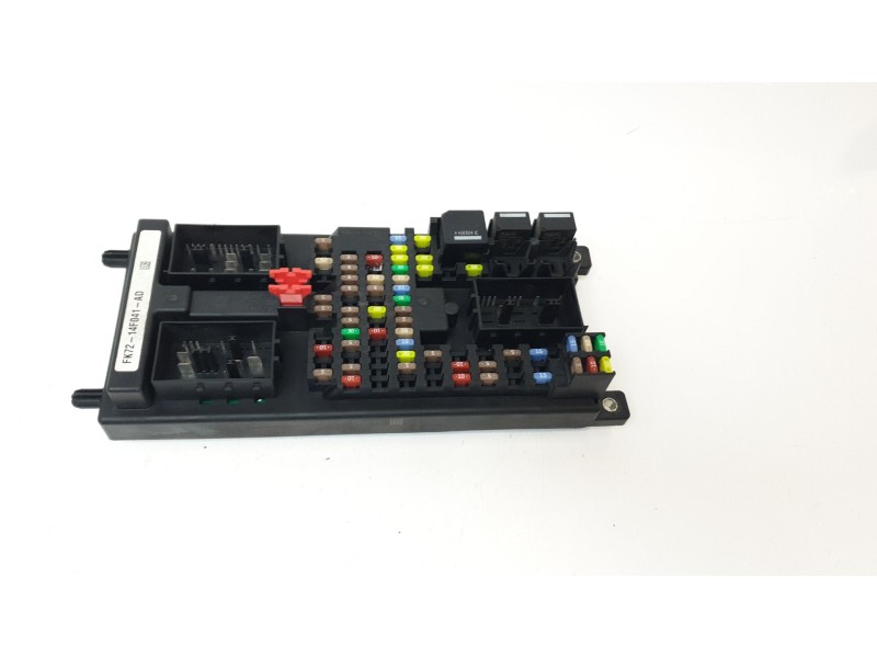 Recambio de caja reles / fusibles para land rover discovery sport pure referencia OEM IAM FK7214F041AD  