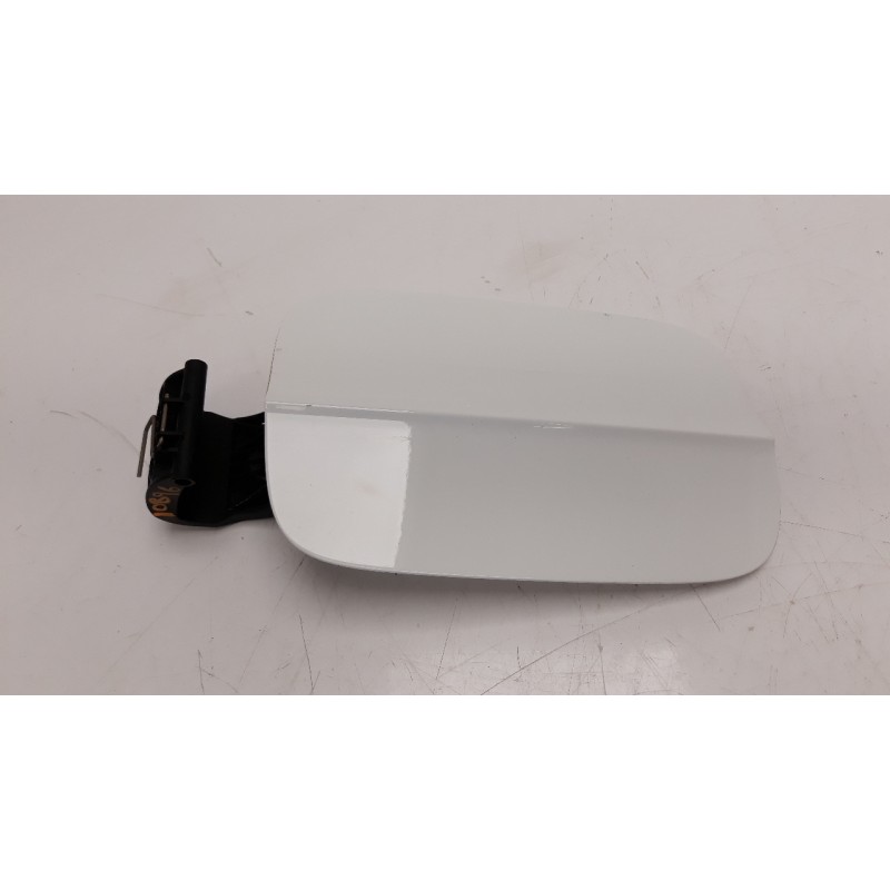 Recambio de tapa exterior combustible para audi a3 sportback (8va) 2.0 16v tdi referencia OEM IAM 8P0010412R  