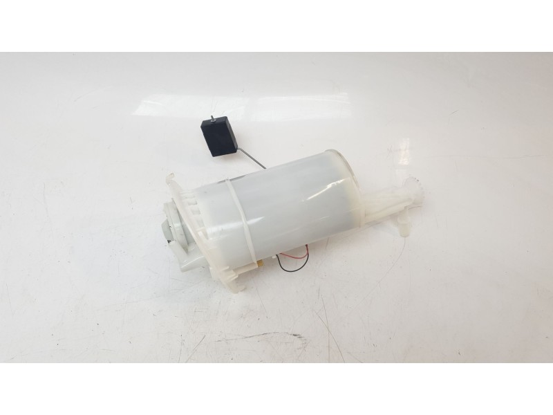 Recambio de aforador para lexus xe2 is300h referencia OEM IAM 7770430210  