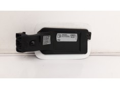 Recambio de tapa exterior combustible para audi a3 sportback (8va) 2.0 16v tdi referencia OEM IAM 8P0010412R   2
