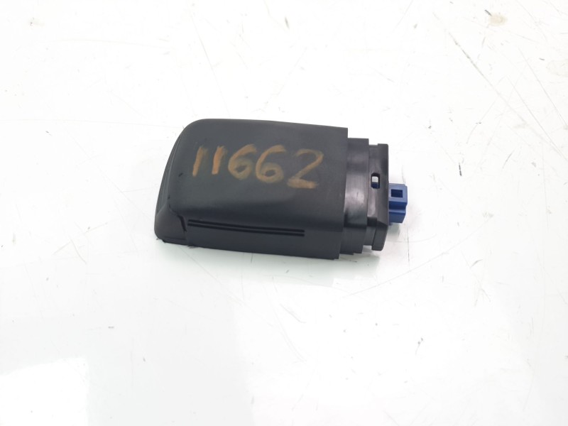 Recambio de sensor lluvia / luz para toyota rav4 referencia OEM IAM 8994142020  