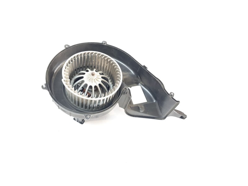 Recambio de ventilador calefaccion para land rover discovery sport pure referencia OEM IAM 9415188  
