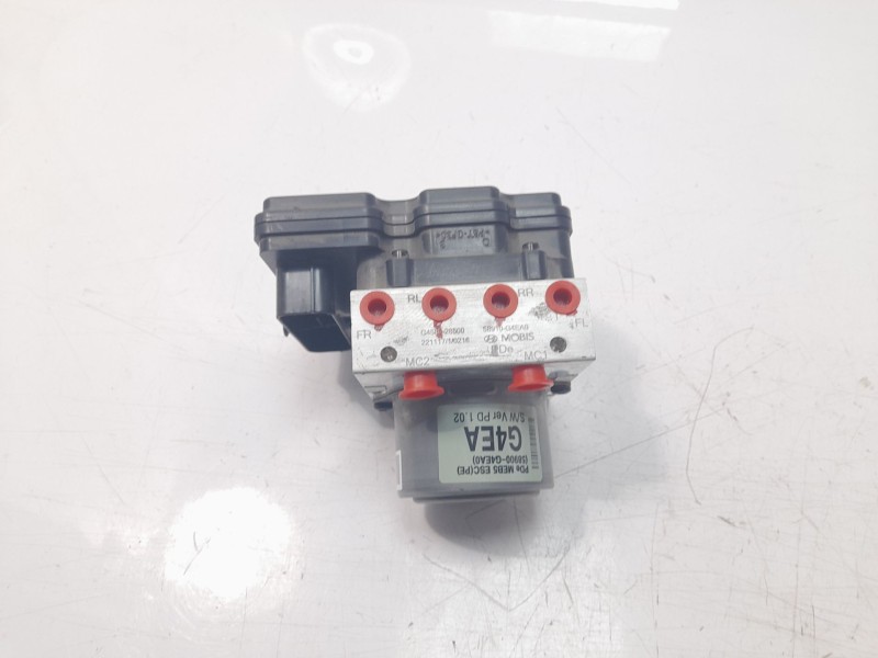 Recambio de abs para hyundai i30 (pd) 1.4 cat referencia OEM IAM 58900G4AA0  