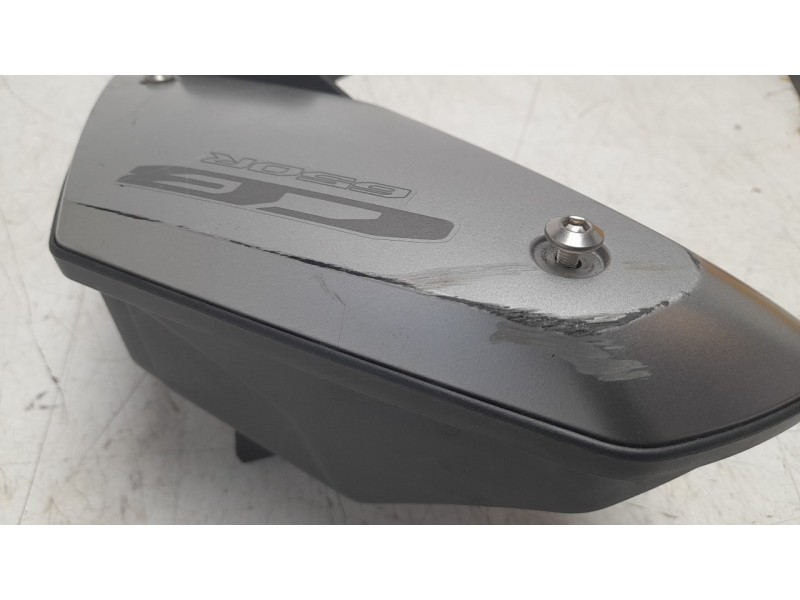 Recambio de carenado delantero izquierdo para honda cb 650r referencia OEM IAM 64431MKND500  