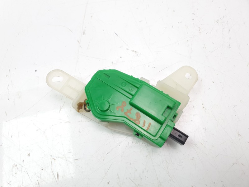 Recambio de tapa exterior combustible para kia xceed drive referencia OEM IAM PA6GF15  