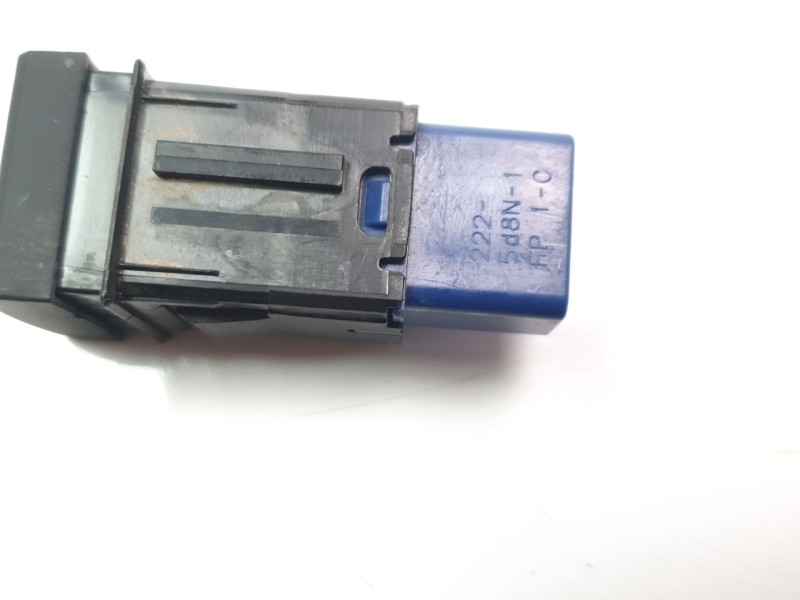 Recambio de interruptor para toyota rav4 referencia OEM IAM 2225D8N  