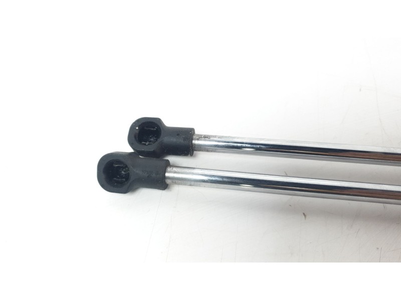 Recambio de amortiguadores capo para lexus xe2 is300h referencia OEM IAM 5344053020  