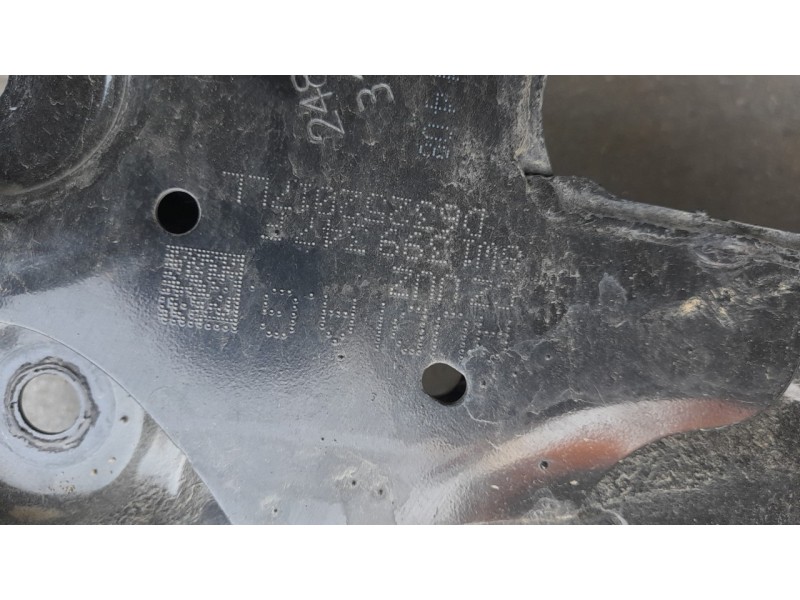 Recambio de puente delantero para audi a4 avant (8w5) básico referencia OEM IAM 8W1399347F  