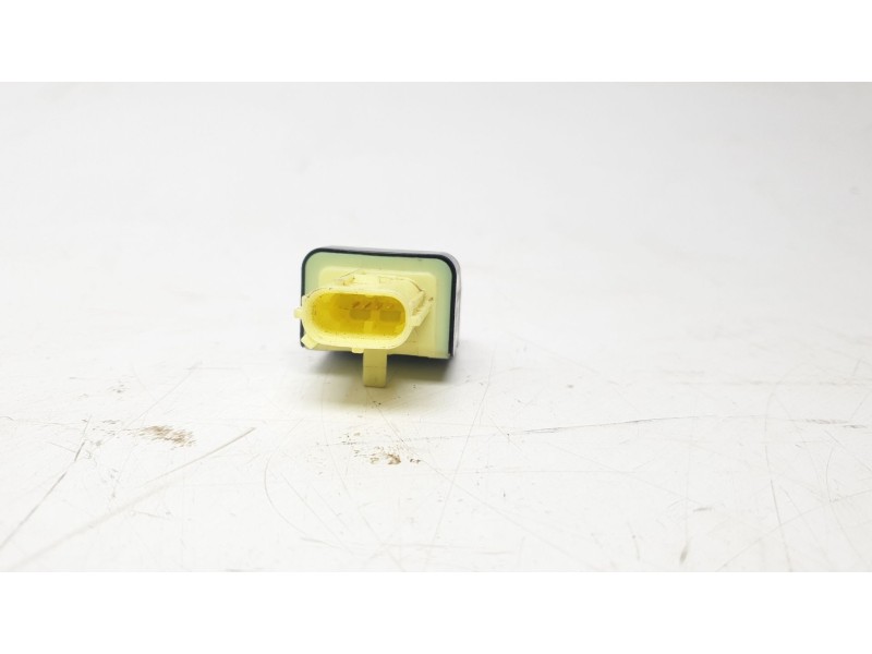 Recambio de sensor colision / impacto para lexus xe2 is300h referencia OEM IAM 8983112040  
