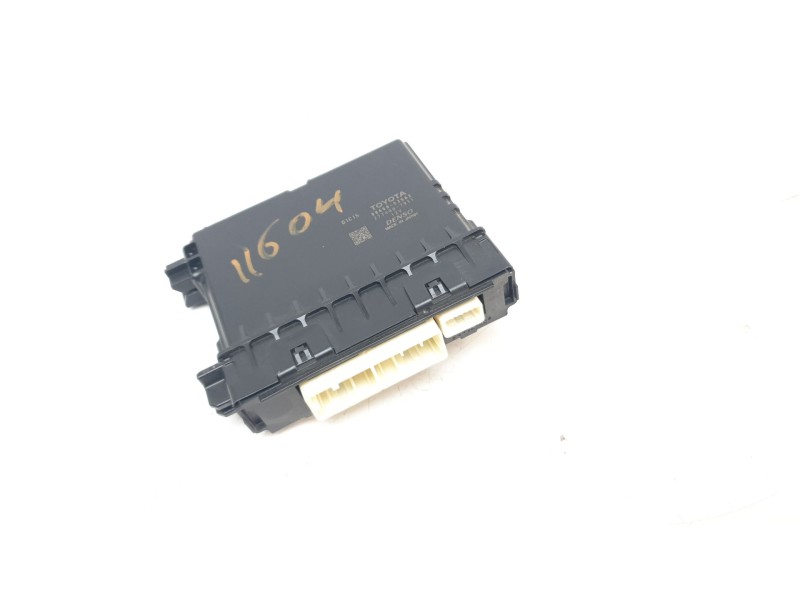 Recambio de modulo electronico para lexus xe2 is300h referencia OEM IAM 8865053562 2774007911 