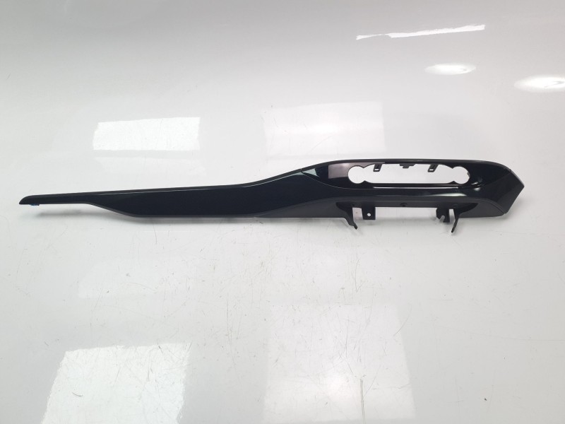 Recambio de moldura para ford kuga iii (dfk) 2.5 fhev referencia OEM IAM LV4BS045H93HCSMU1  