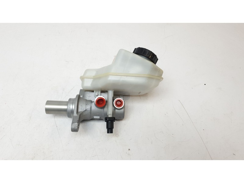 Recambio de bomba freno para land rover discovery sport pure referencia OEM IAM 0335088562  