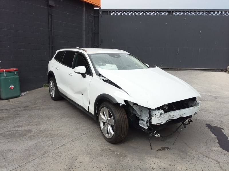 volvo v60 ii cross country (227) del año 2021