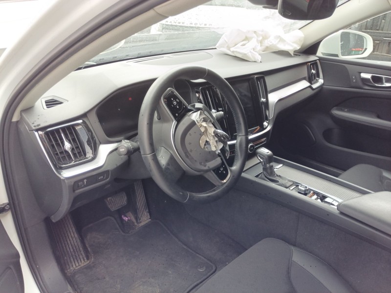 volvo v60 ii cross country (227) del año 2021