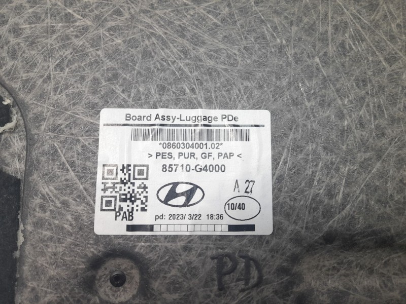 Recambio de bandeja trasera para hyundai i30 (pd) 1.4 cat referencia OEM IAM 85710G4000  