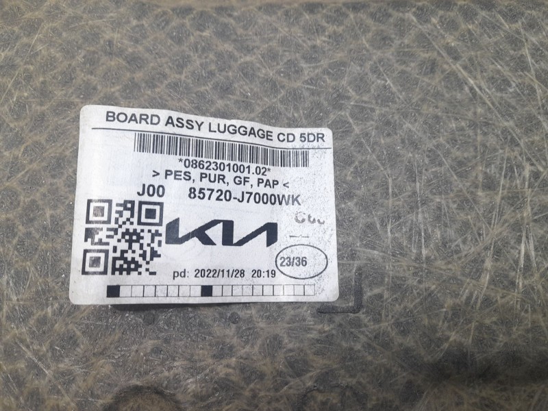 Recambio de bandeja trasera para kia ceed concept referencia OEM IAM 85720J7000WK  