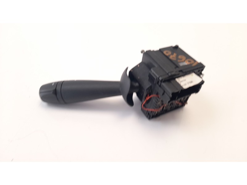 Recambio de mando limpia para dacia sandero 1.5 dci diesel fap cat referencia OEM IAM 81722712R  