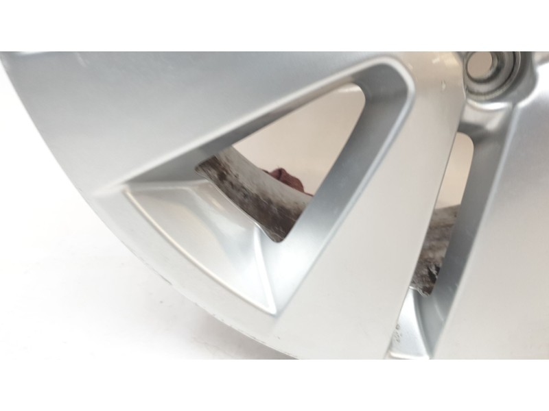 Recambio de llanta para subaru outback (bs) 2.0 d awd (bsd) referencia OEM IAM 28111al020  